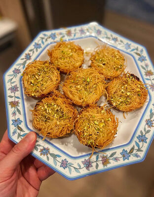 Masa Kunafa. Fabrica china estándar de la UE, comida rápida y comida para llevar adaptada, suministro a granel.